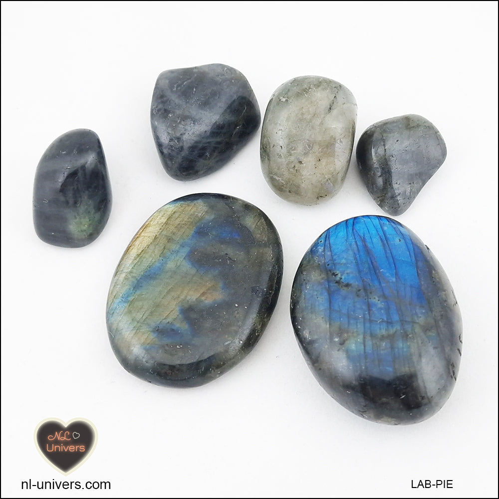 Labradorite stone 