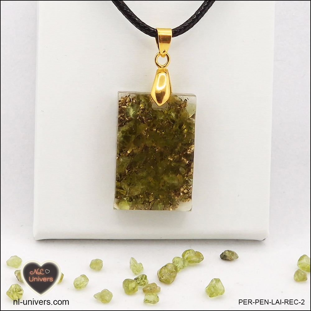 Pendentif Péridot rectangle M.1 en orgonite laiton