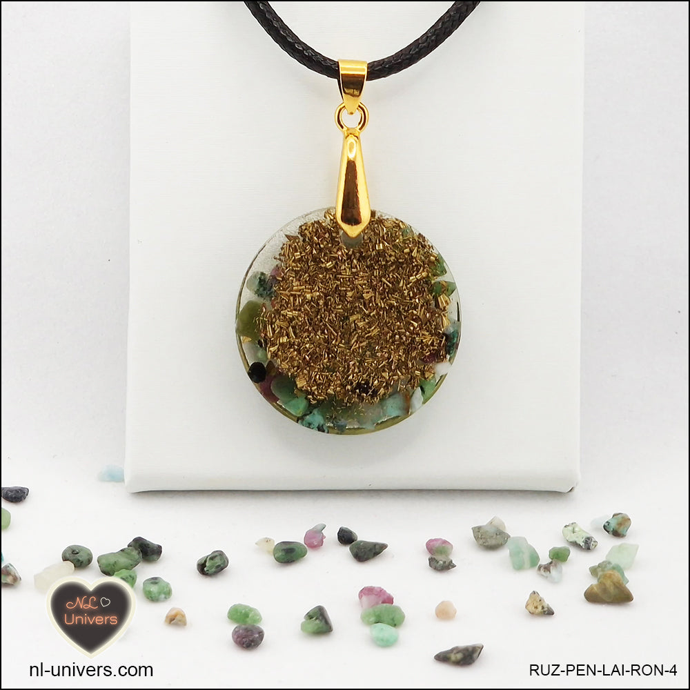 Pendentif Rubis-Zoïsite rond M.2 en orgonite laiton