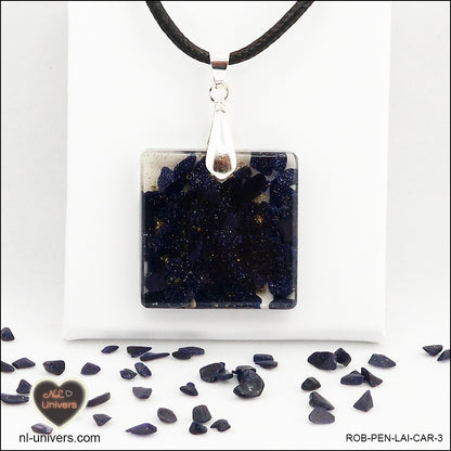 Pendentif Rivière d'or bleue carré M.2 en orgonite laiton