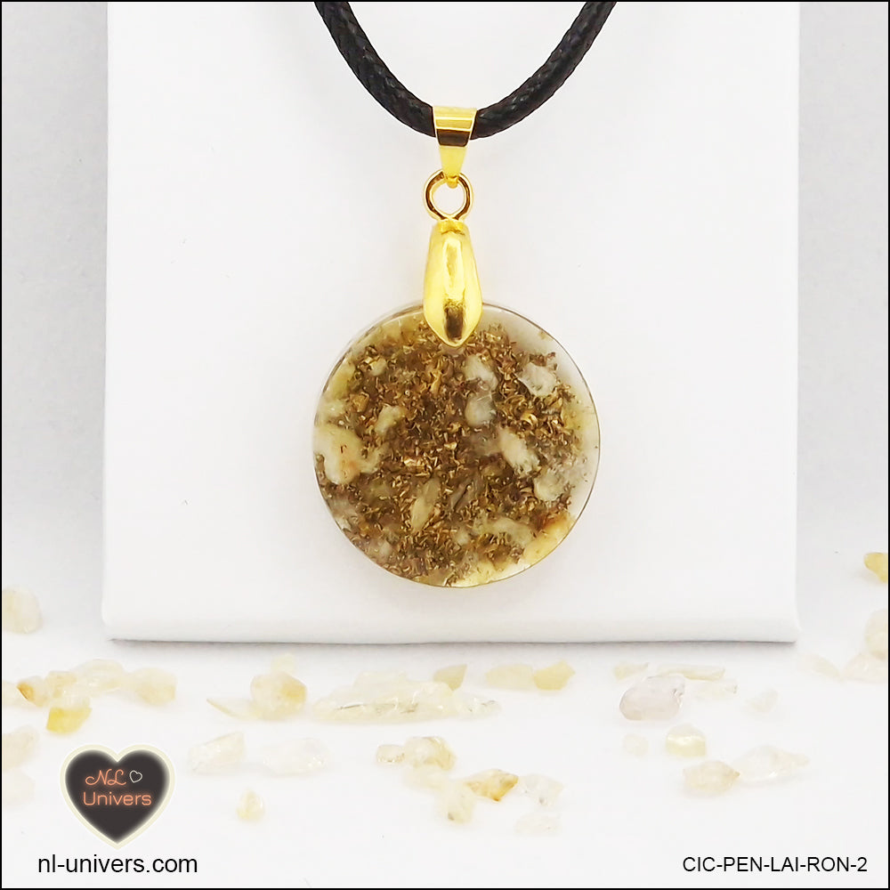 Pendentif Citrine chauffée rond M.1 en orgonite laiton