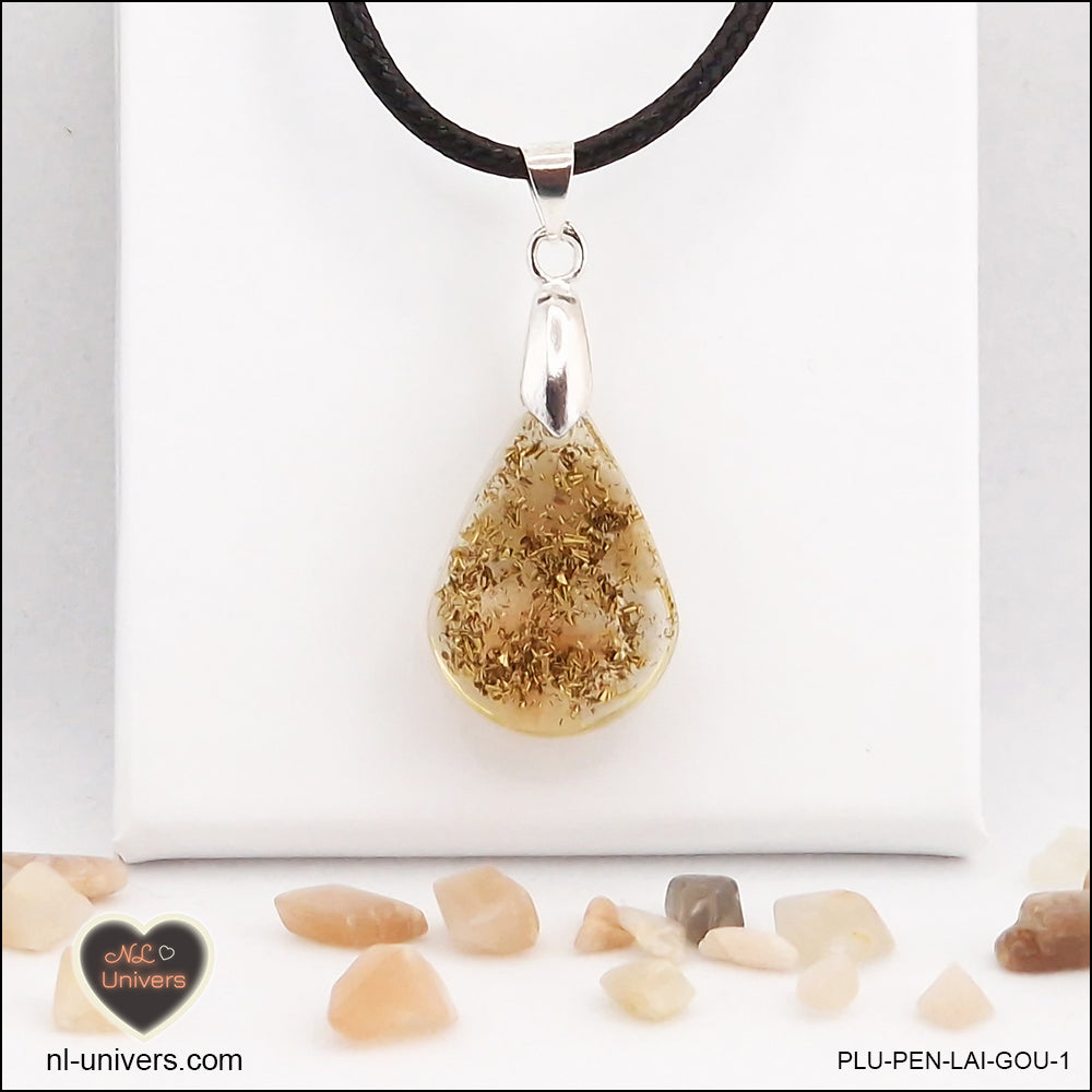 Pendentif Pierre de Lune goutte en orgonite laiton