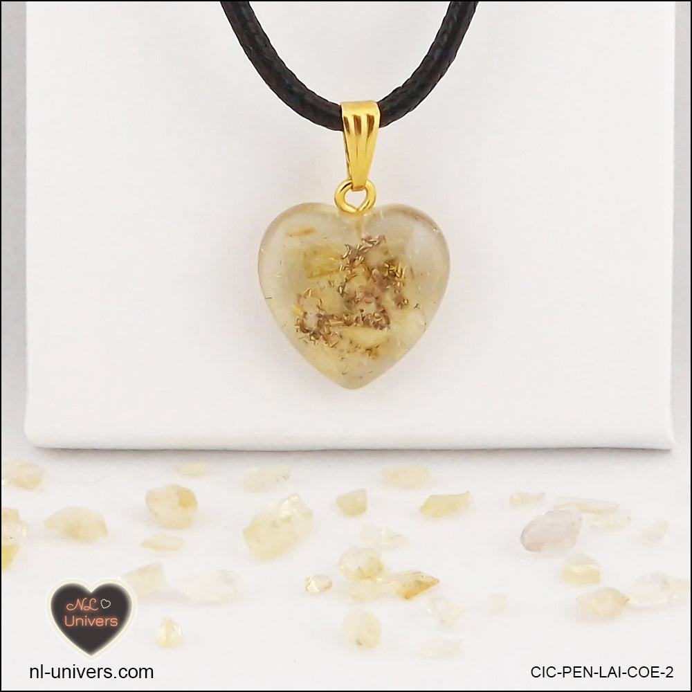 Pendentif Citrine chauffée cœur M.1 en orgonite laiton