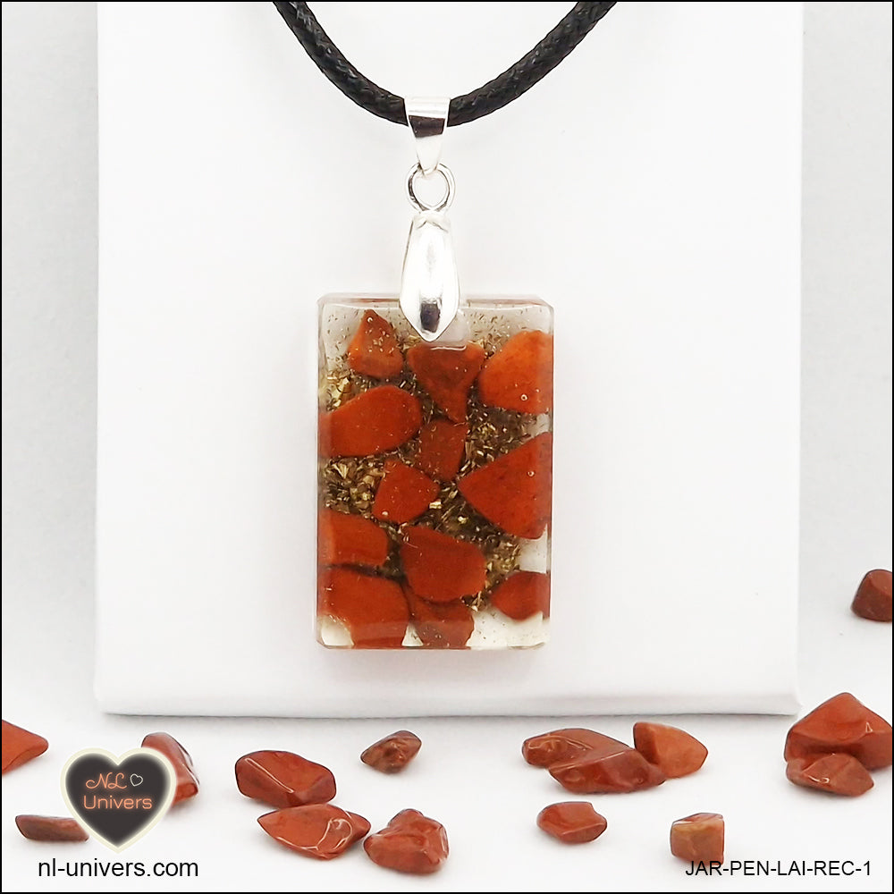 Pendentif Jaspe rouge rectangle M.1 en orgonite laiton