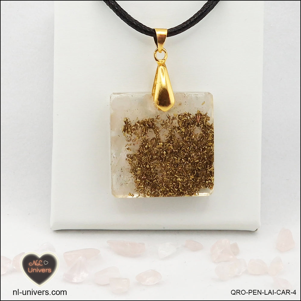 Pendentif Quartz rose carré M.2 en orgonite laiton