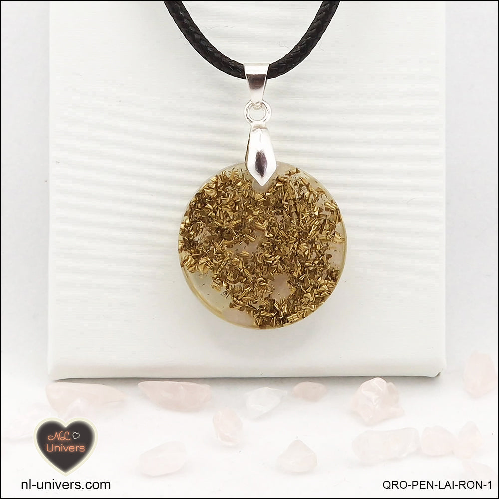 Pendentif Quartz rose rond M.1 en orgonite laiton