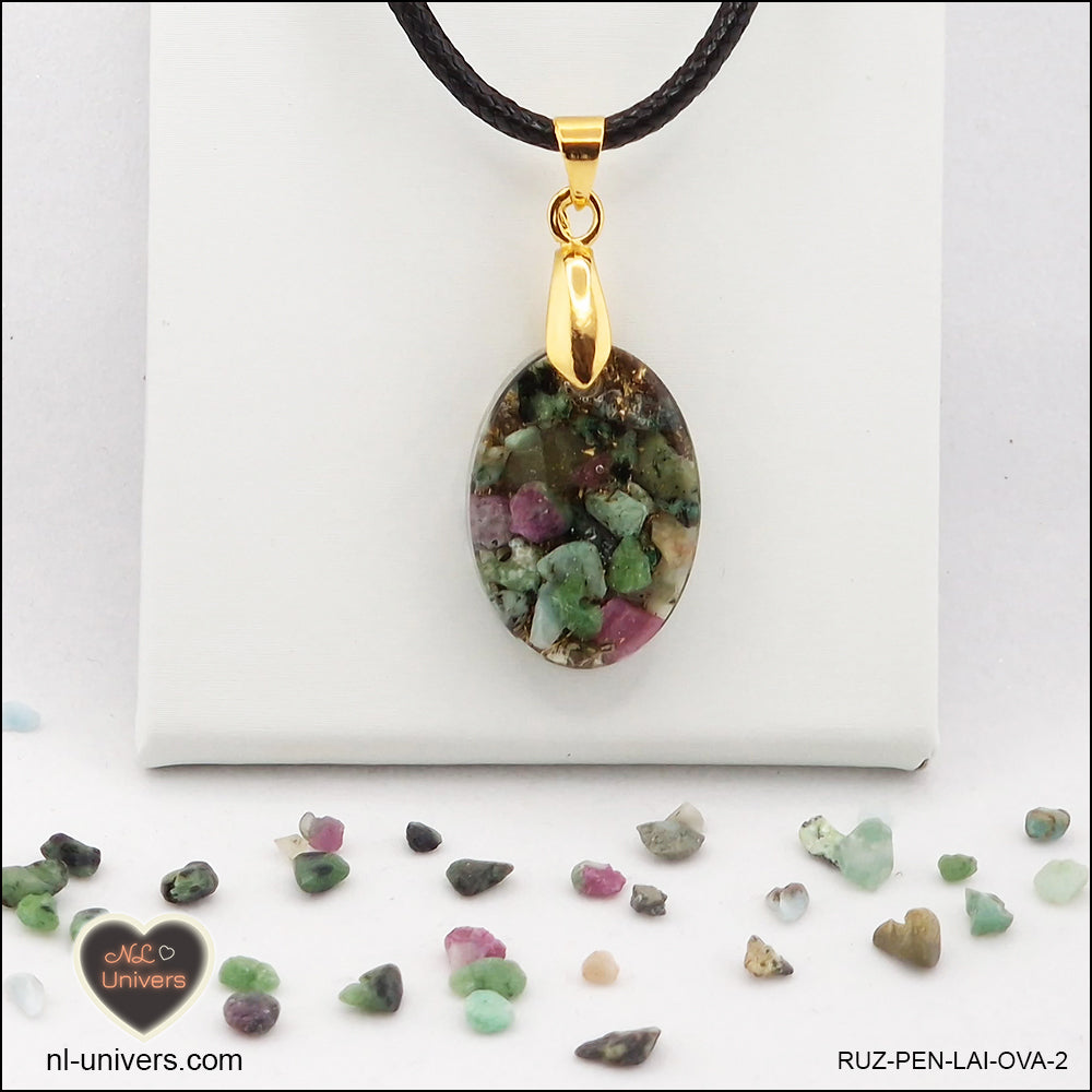 Oval Ruby-Zoisite pendant M.1 in brass orgonite