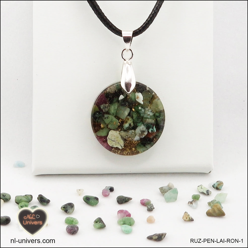 Pendentif Rubis-Zoïsite rond M.1 en orgonite laiton