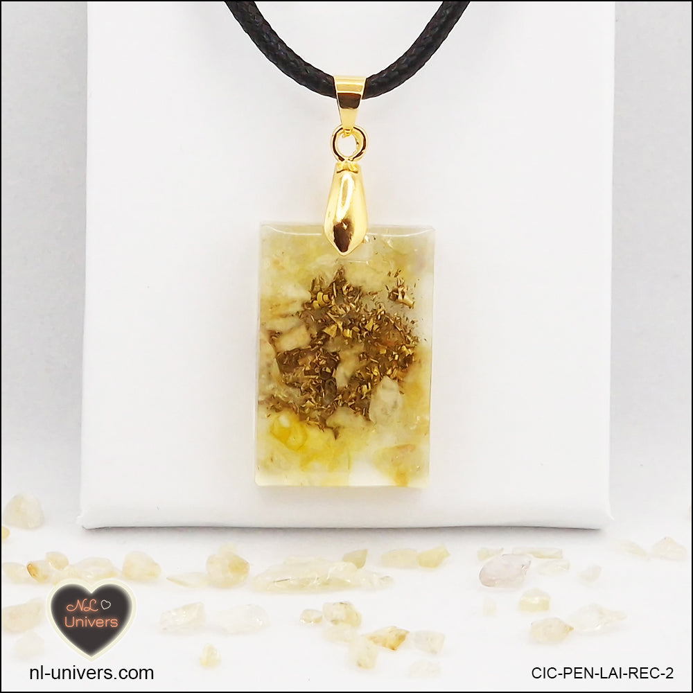 Pendentif Citrine chauffée rectangle M.1 en orgonite laiton