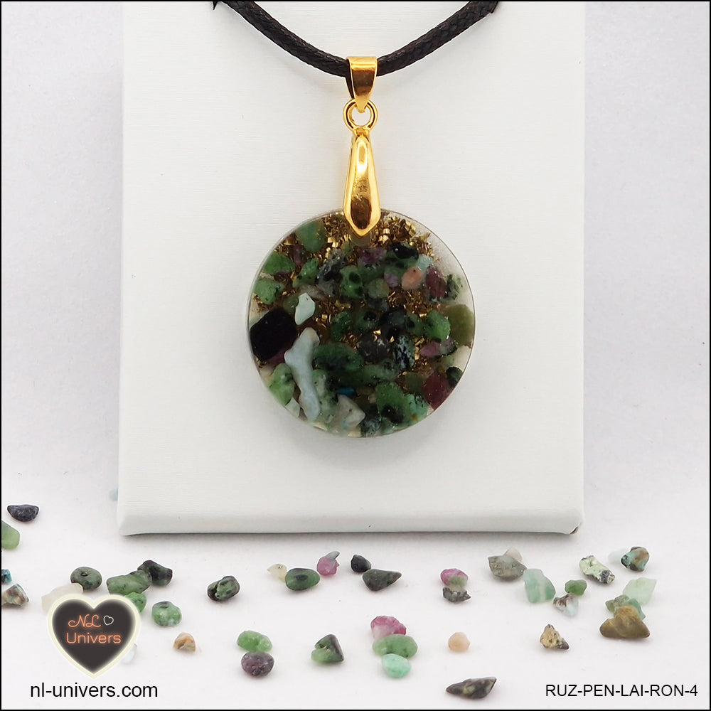 Pendentif Rubis-Zoïsite rond M.2 en orgonite laiton