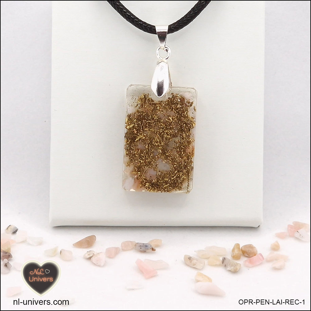 Pendentif Opale rose rectangle M.1 en orgonite laiton