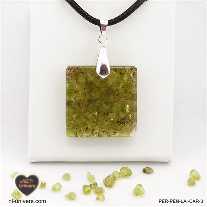 Square Peridot pendant M.2 in brass orgonite