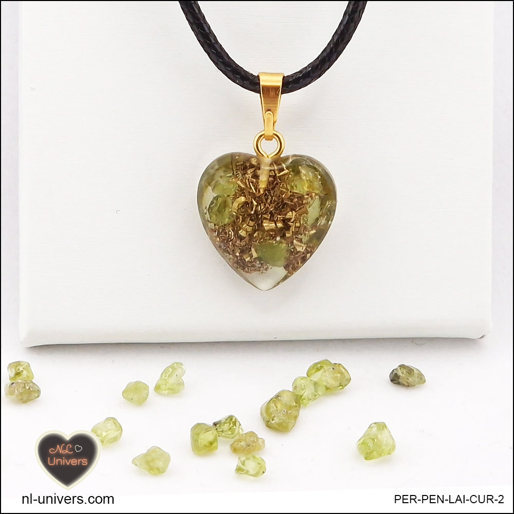 Peridot heart pendant M.1 in brass orgonite