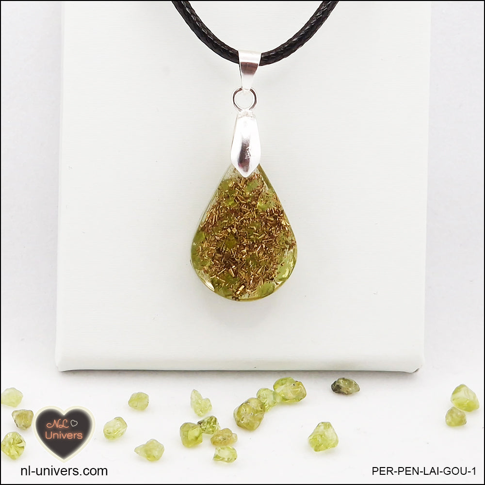 Peridot drop pendant in brass orgonite