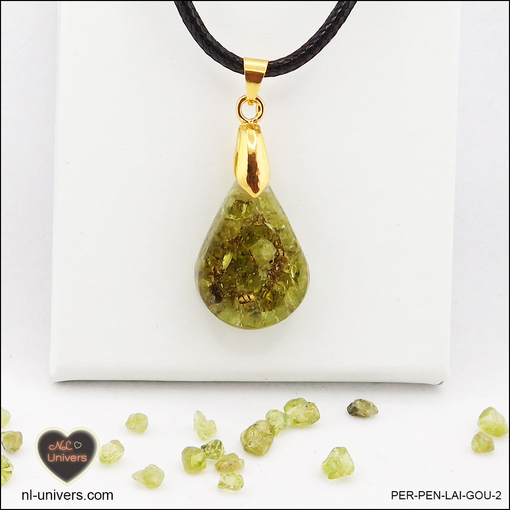 Peridot drop pendant in brass orgonite