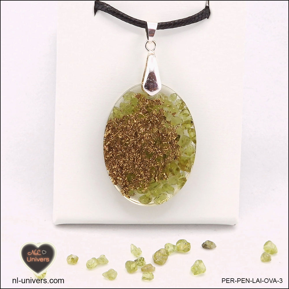 Oval Peridot pendant M.2 in brass orgonite