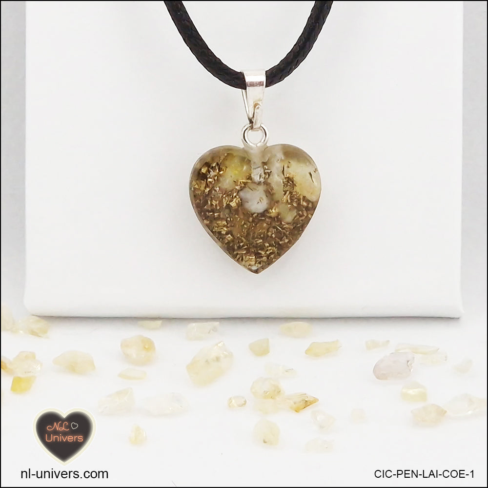 Pendentif Citrine chauffée cœur M.1 en orgonite laiton