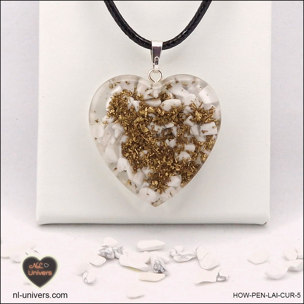 Pendentif Howlite-Magnésite cœur M.3 en orgonite laiton