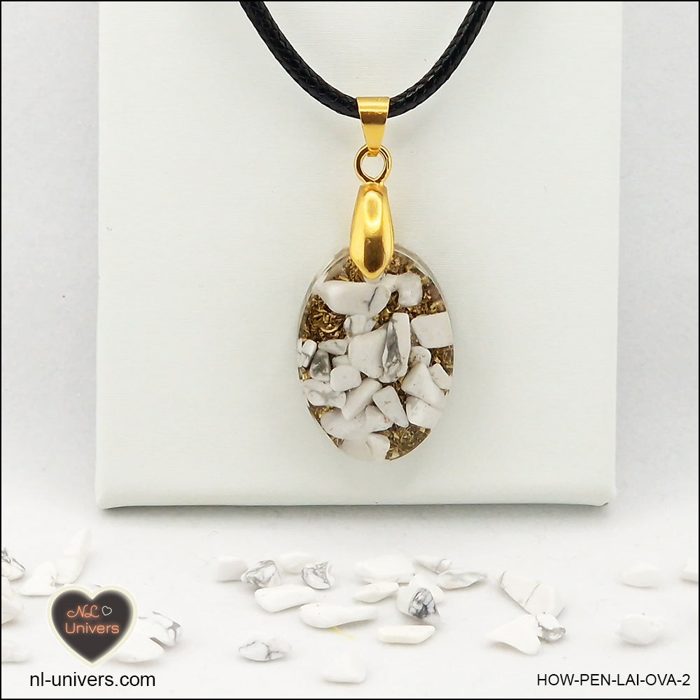 Pendentif Howlite-Magnésite ovale M.1 en orgonite laiton