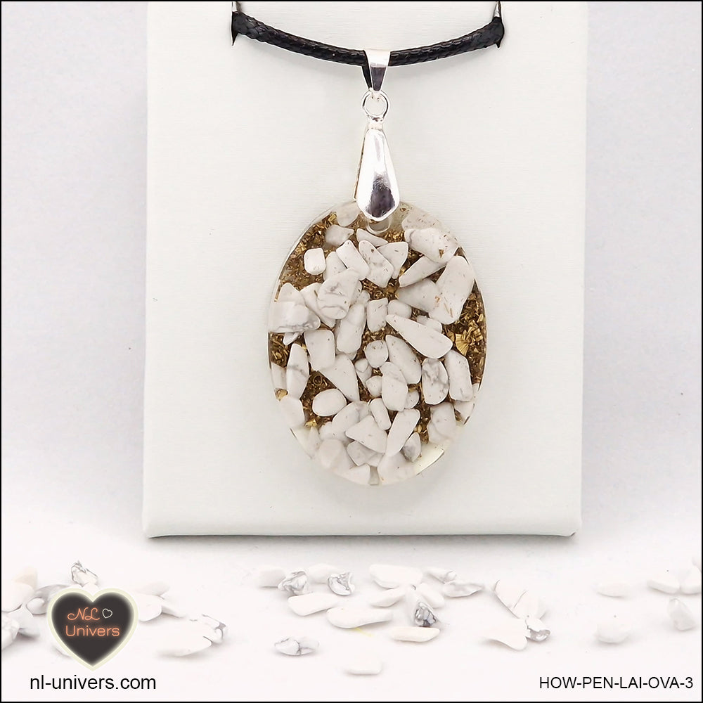 Pendentif Howlite-Magnésite ovale M.2 en orgonite laiton