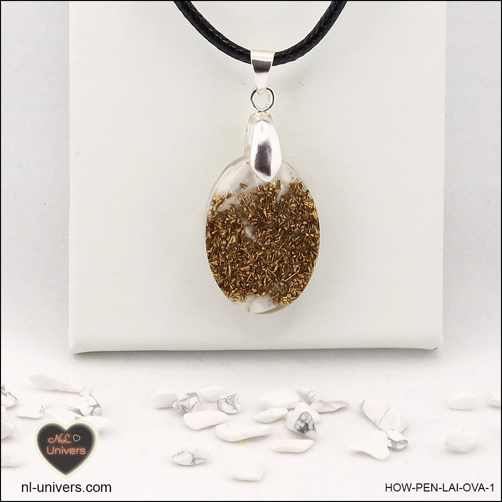 Pendentif Howlite-Magnésite ovale M.1 en orgonite laiton