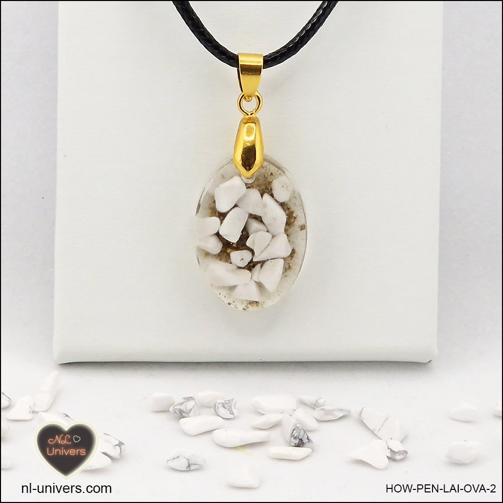 Pendentif Howlite-Magnésite ovale M.1 en orgonite laiton