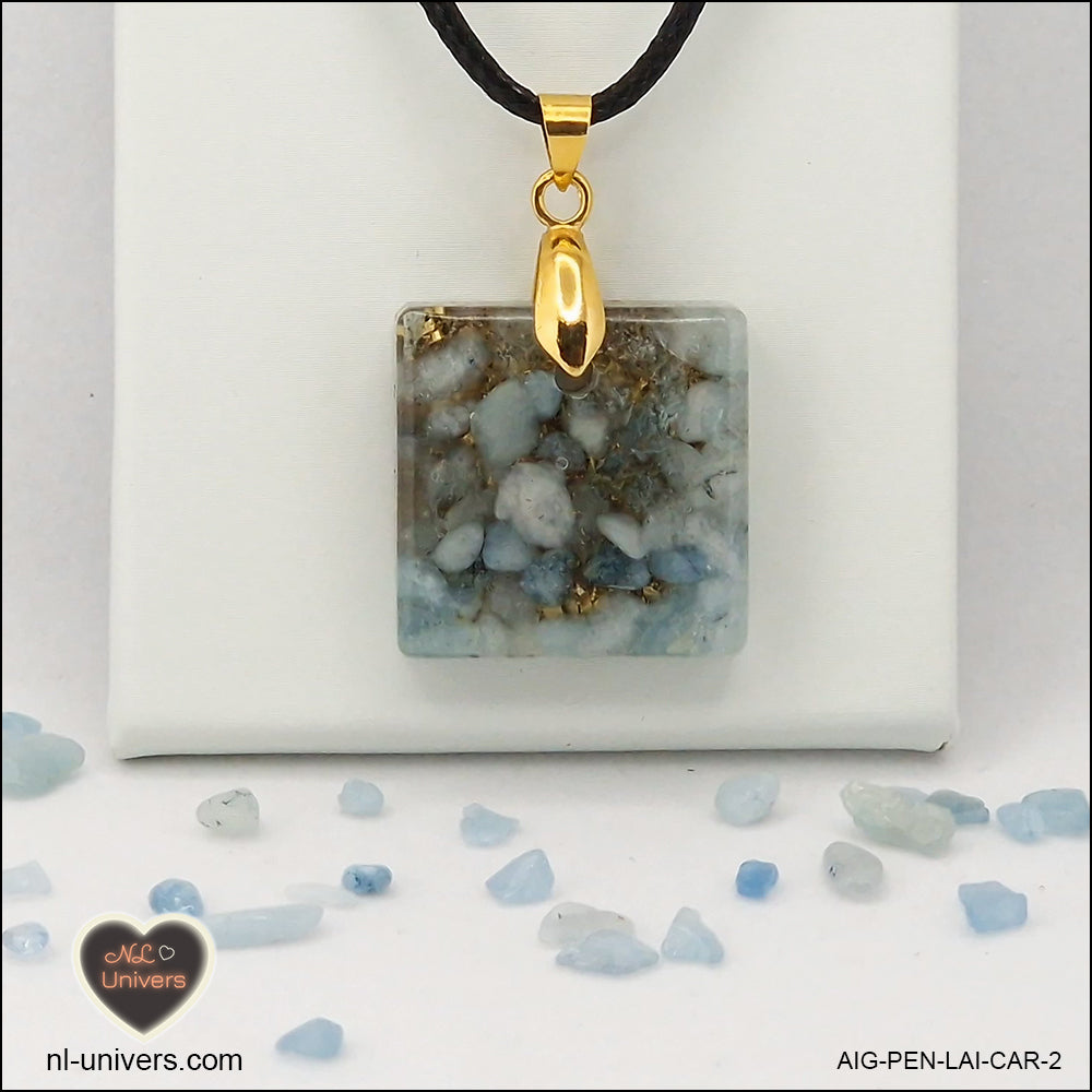 Pendentif Aigue-Marine carré M.1 en orgonite laiton