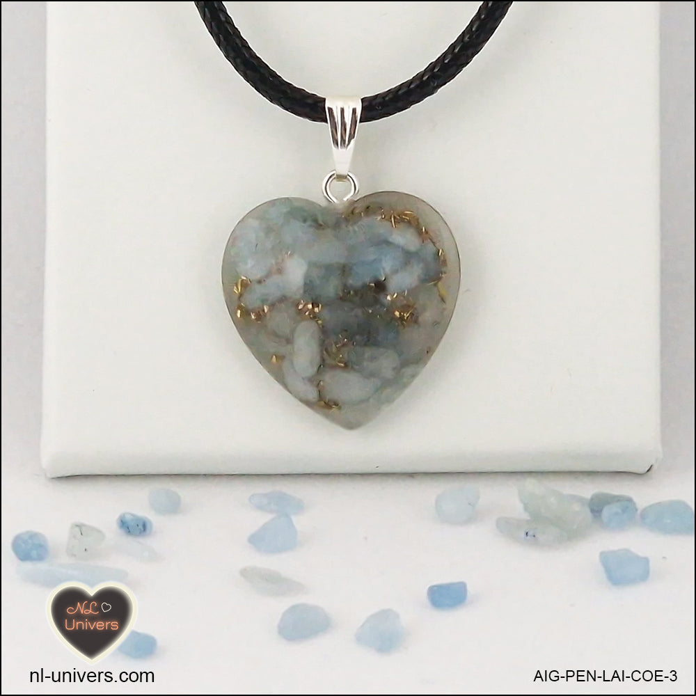 Aquamarine heart pendant M.2 in brass orgonite