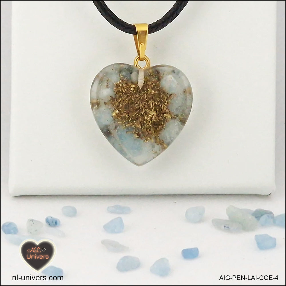 Aquamarine heart pendant M.2 in brass orgonite