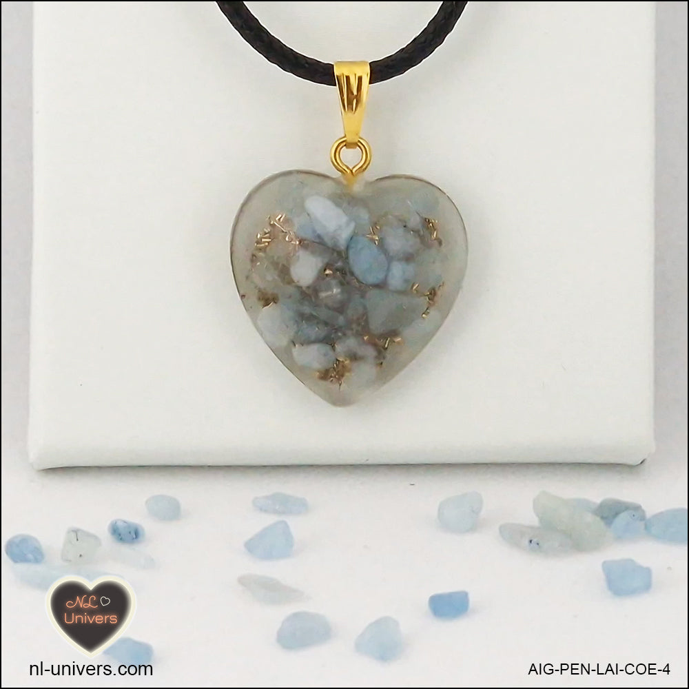 Aquamarine heart pendant M.2 in brass orgonite