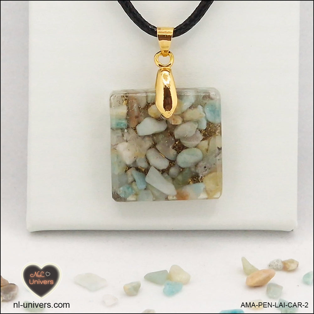 Pendentif Amazonite carré M.1 en orgonite laiton