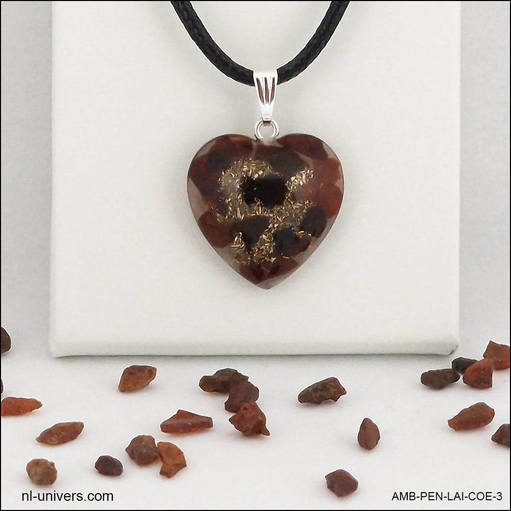 Amber heart pendant M.2 in brass orgonite