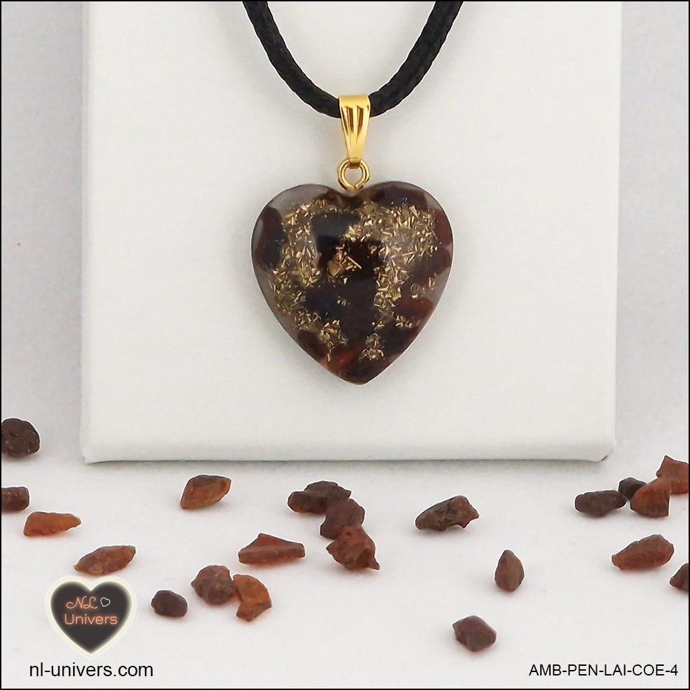 Amber heart pendant M.2 in brass orgonite