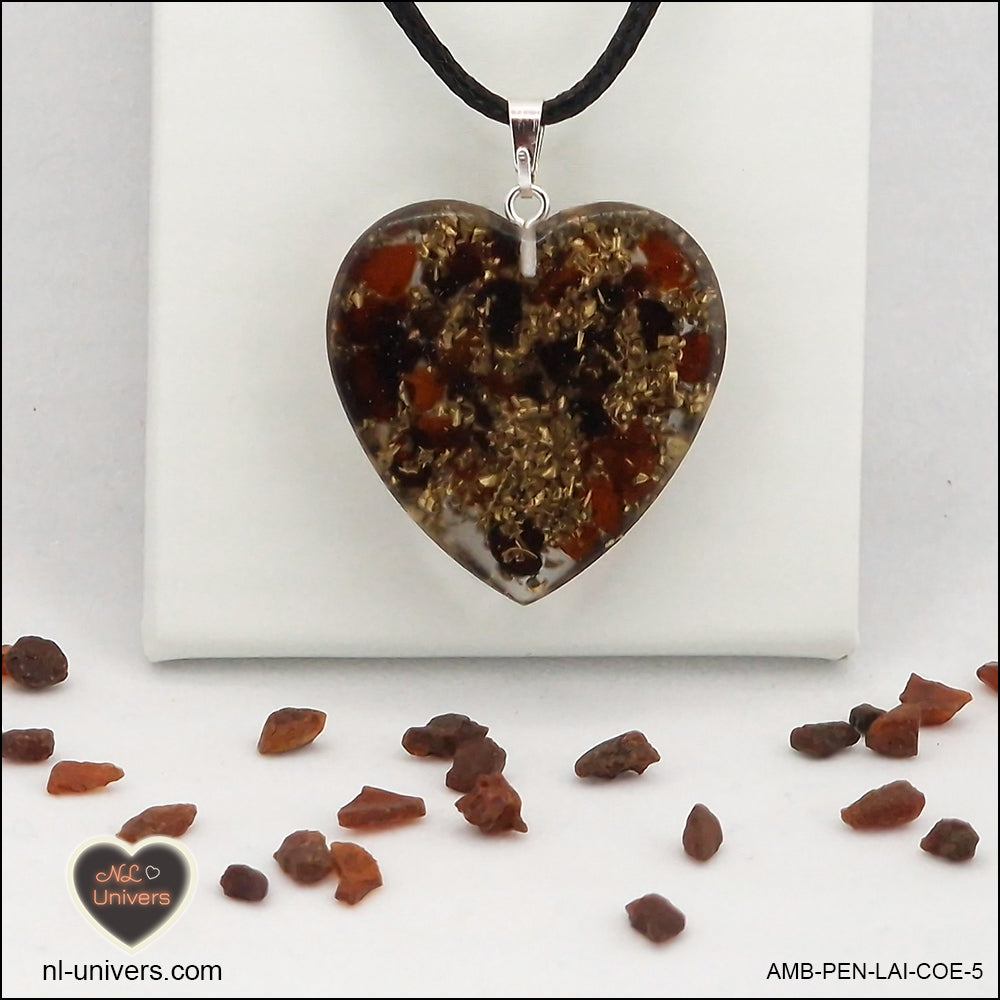 Amber heart pendant M.3 in brass orgonite