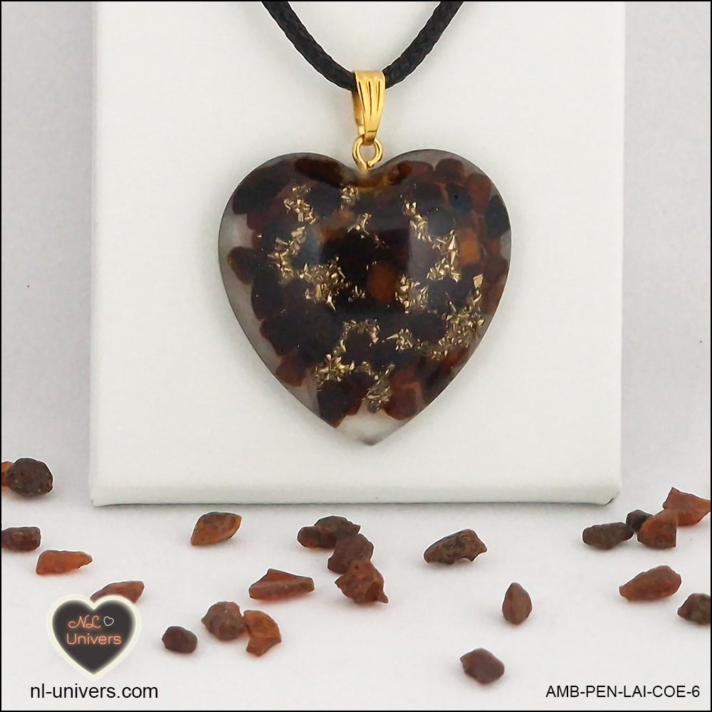 Amber heart pendant M.3 in brass orgonite