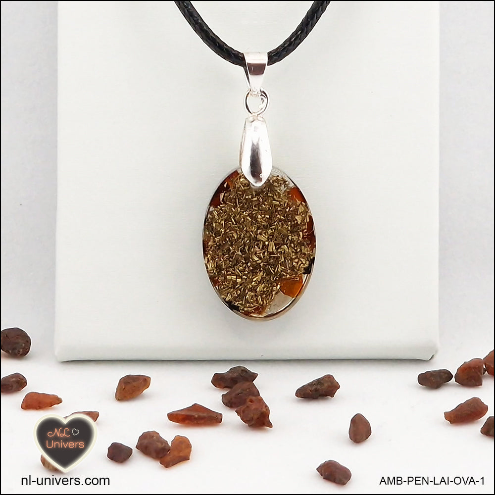 Pendentif Ambre ovale M.1 en orgonite laiton