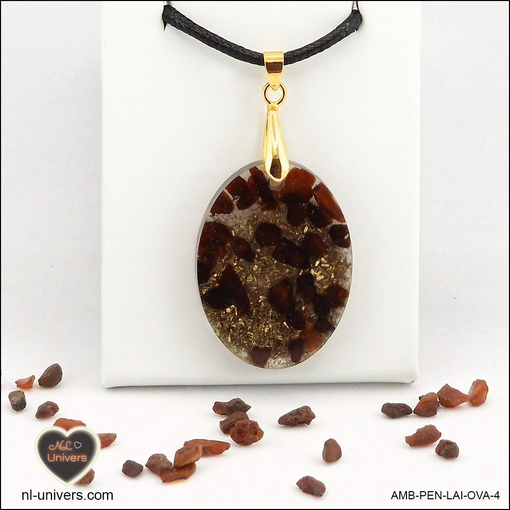 Pendentif Ambre ovale M.2 en orgonite laiton