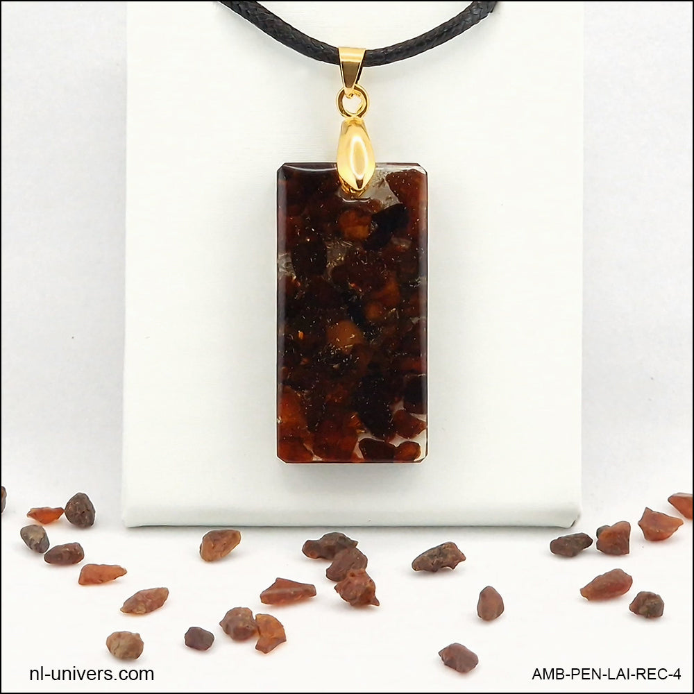 Pendentif Ambre rectangle M.2 en orgonite laiton