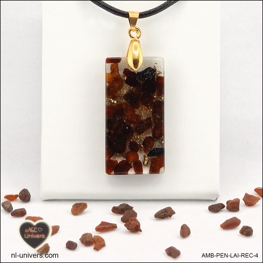 Amber rectangle pendant M.2 in brass orgonite