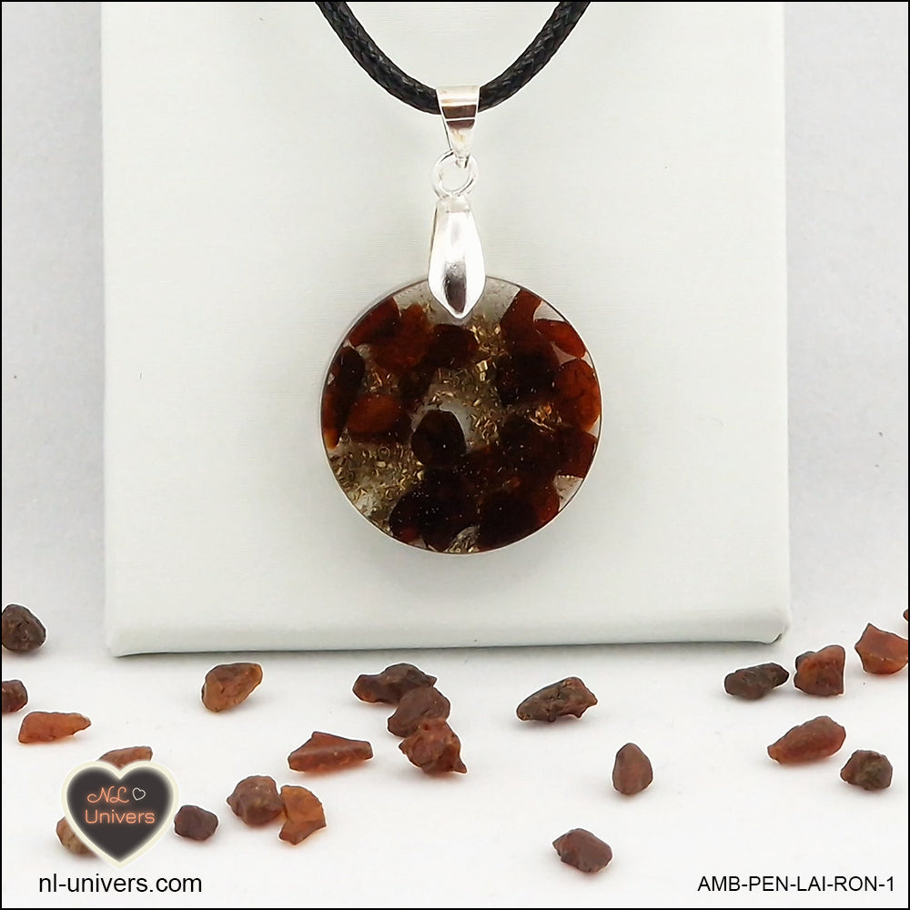 Round Amber pendant M.1 in brass orgonite