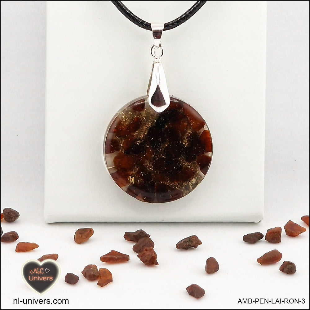 Round Amber pendant M.2 in brass orgonite