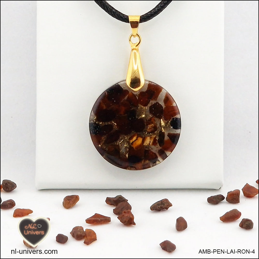 Round Amber pendant M.2 in brass orgonite