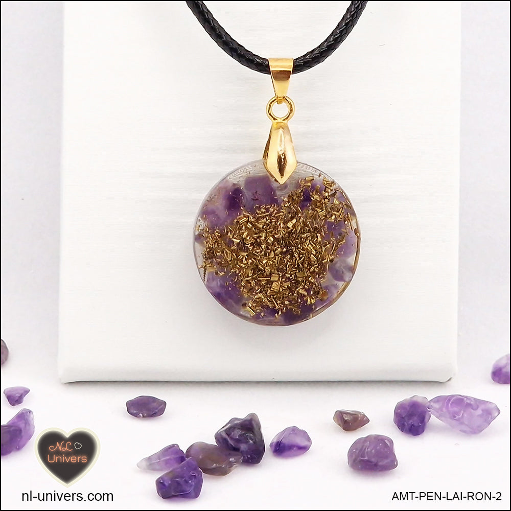 Round Amethyst pendant M.1 in brass orgonite