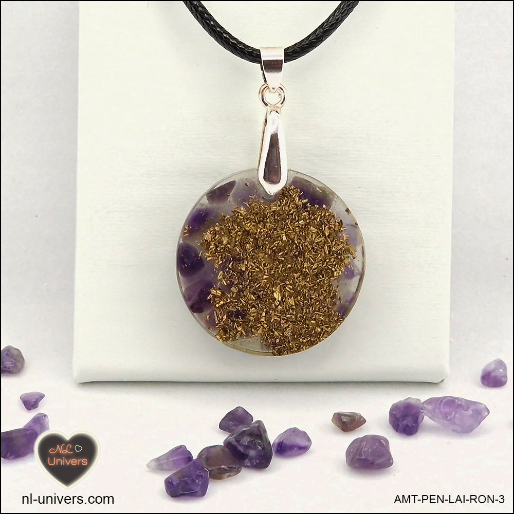 Round Amethyst pendant M.2 in brass orgonite