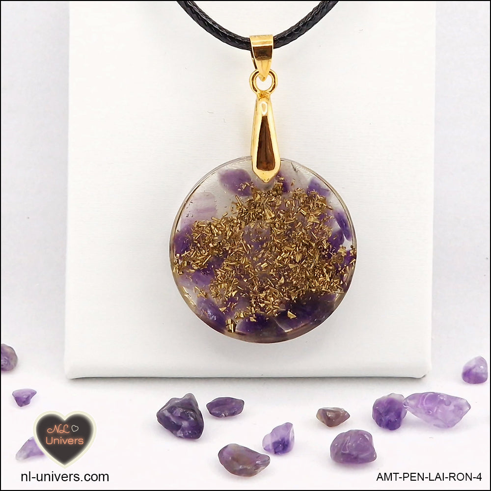 Round Amethyst pendant M.2 in brass orgonite