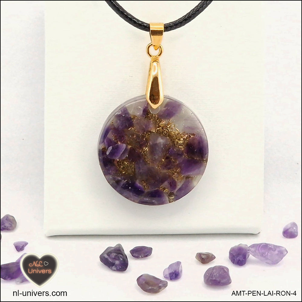 Round Amethyst pendant M.2 in brass orgonite