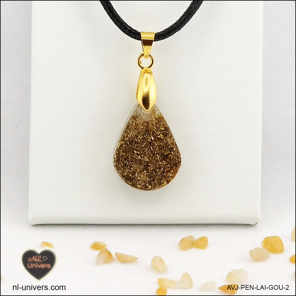 Pendentif Aventurine jaune goutte en orgonite laiton