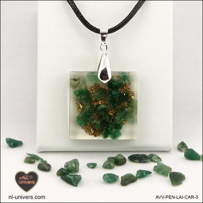 Pendentif Aventurine verte carré M.2 en orgonite laiton