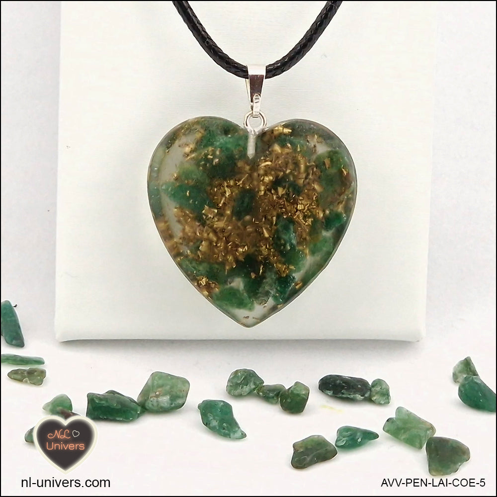 Pendentif Aventurine verte cœur M.3 en orgonite laiton