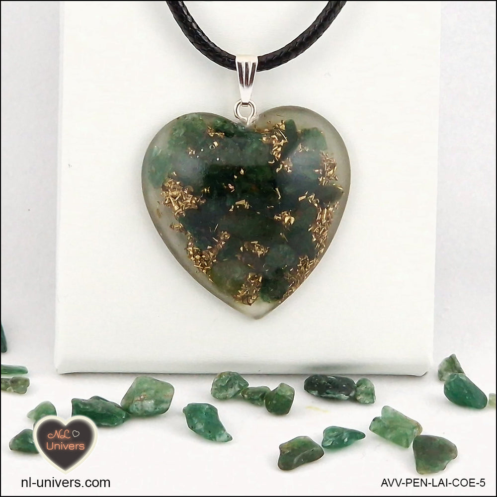 Pendentif Aventurine verte cœur M.3 en orgonite laiton